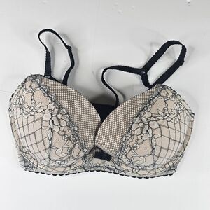 Victoria's Secret lace strappy bra size 34D